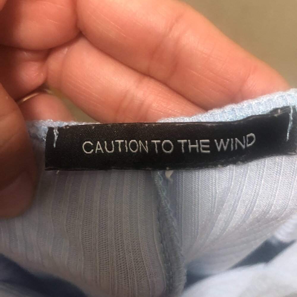 Caution The Wind Light Blue Wome'n Size Small - Picture 5 of 6